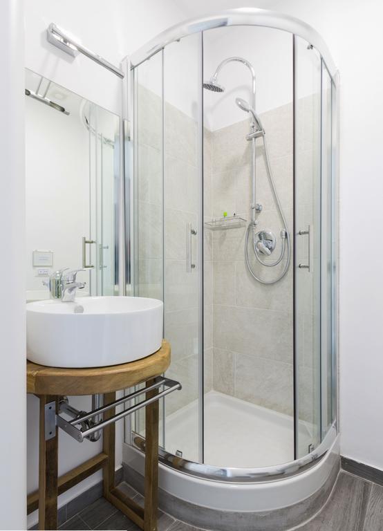 B&B In White Rome Kamer foto